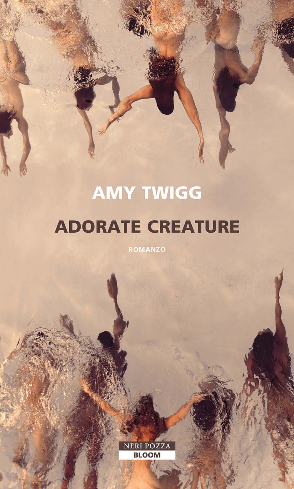 Adorate creature