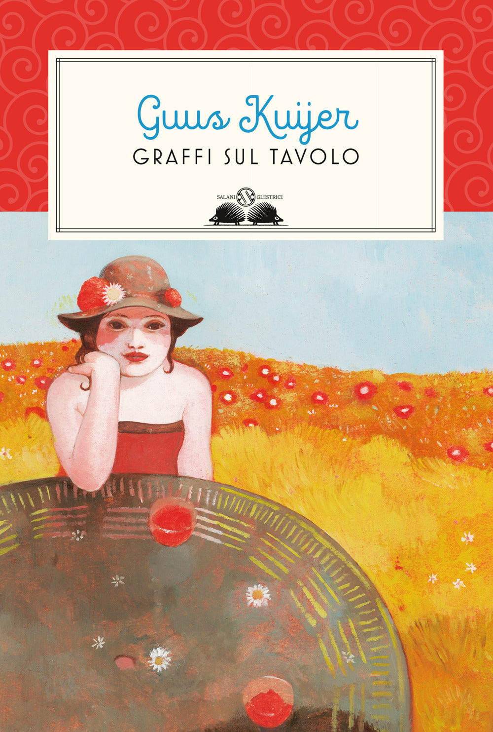 Graffi sul tavolo.