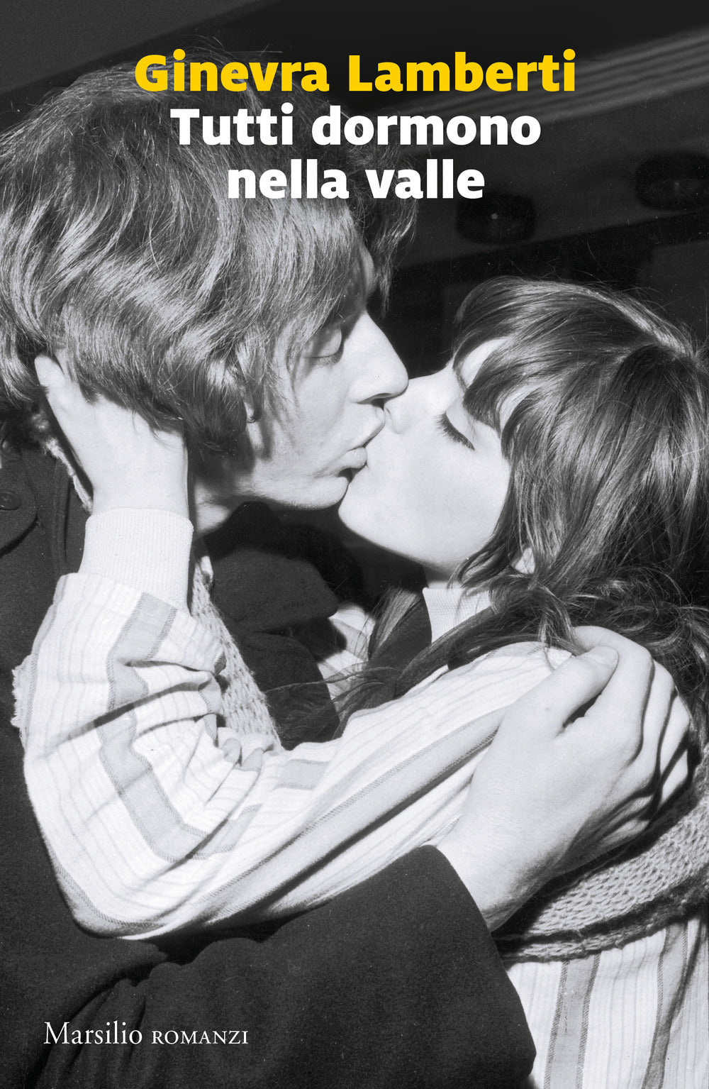 Tutti dormono nella valle.