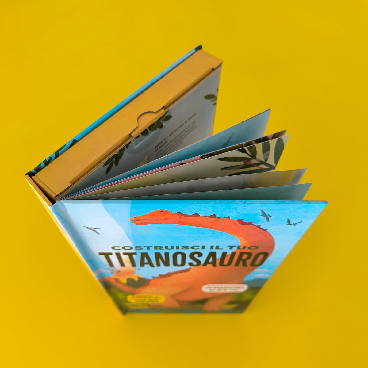 Costruisci il tuo titanosauro. Libro + modellino di 84 cm