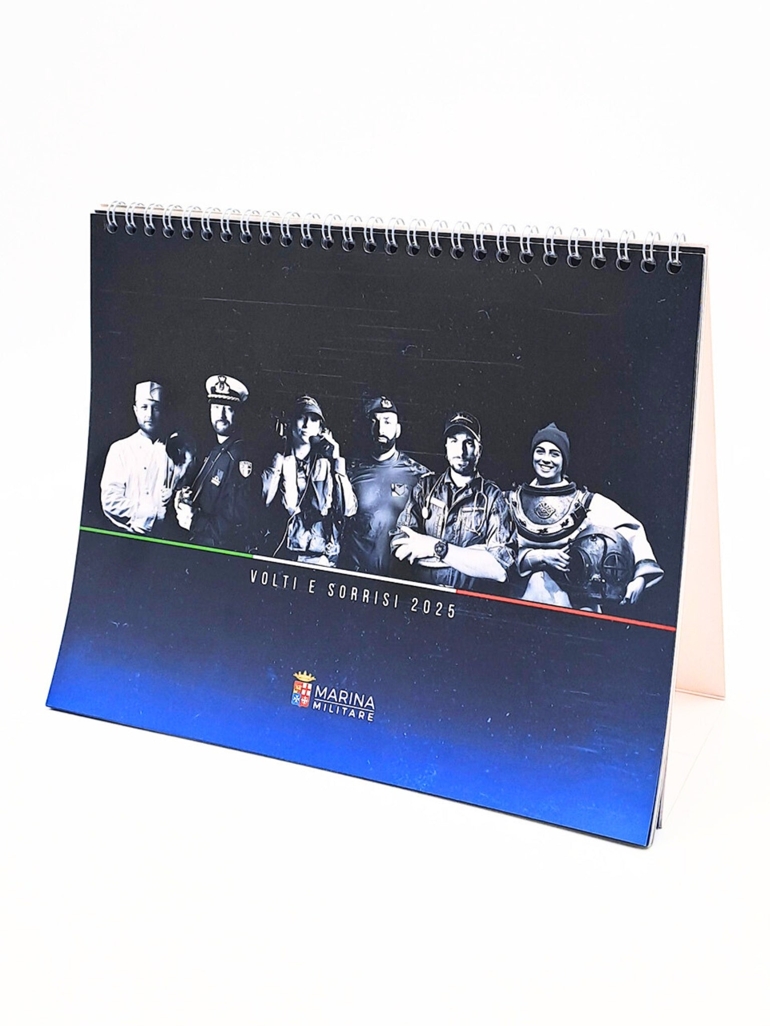 Calendario Marina Militare 2025 - da tavolo. Volti e sorrisi