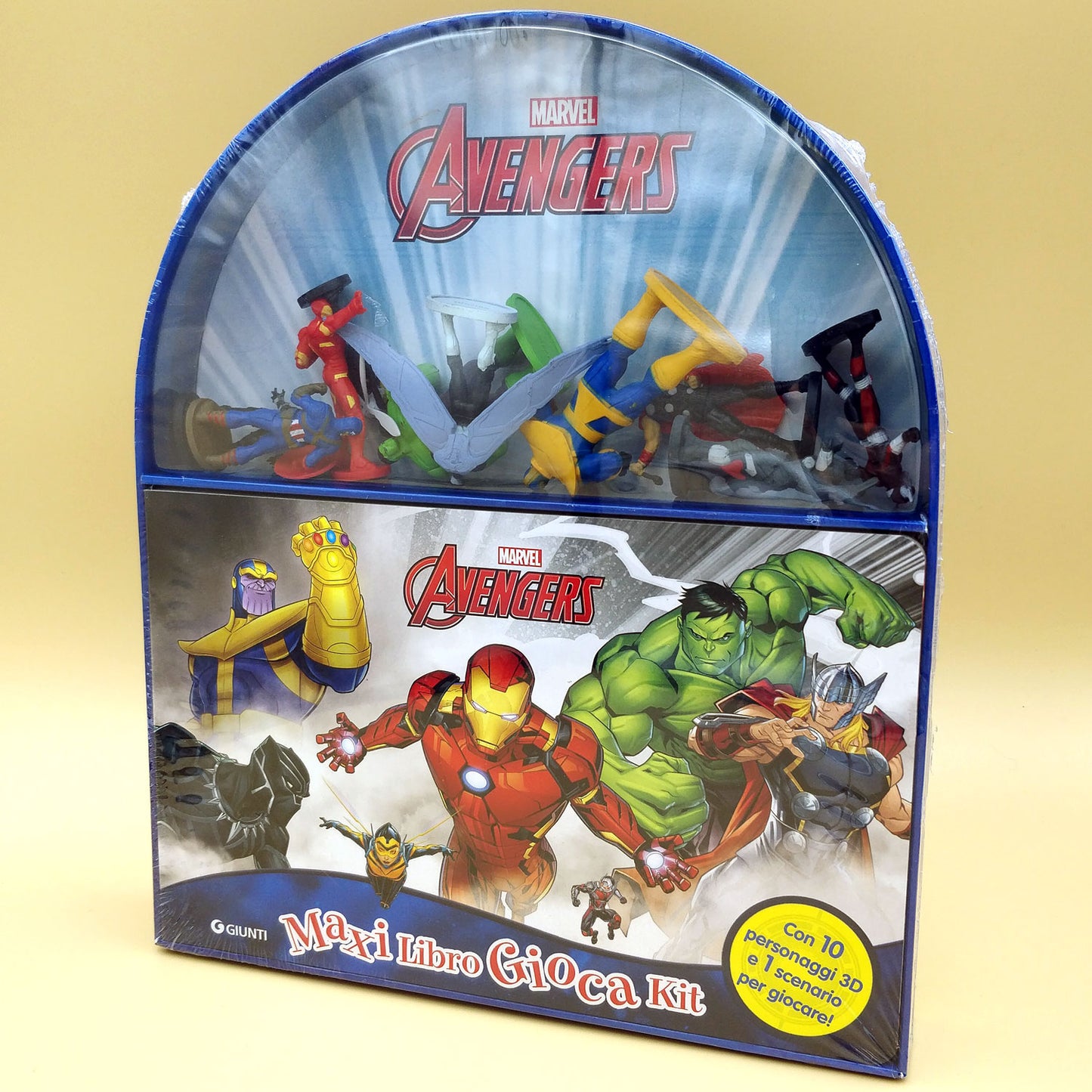 Avengers - Maxi LibroGiocaKit. Con 10 personaggi 3D e 1 scenario per giocare!